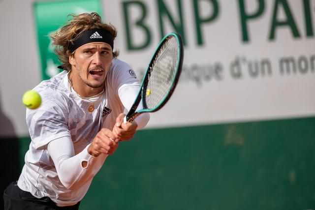 有时他承担 有时他承担