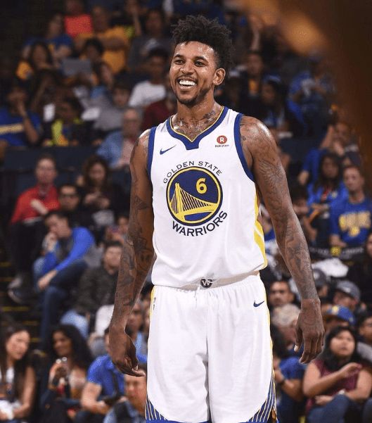 用低调却高 用低调却高